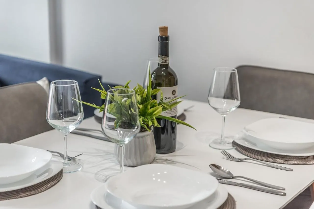 Blue Sensation Brand New Apartment In The City Main Square 100 Mbs Durrës 0*,