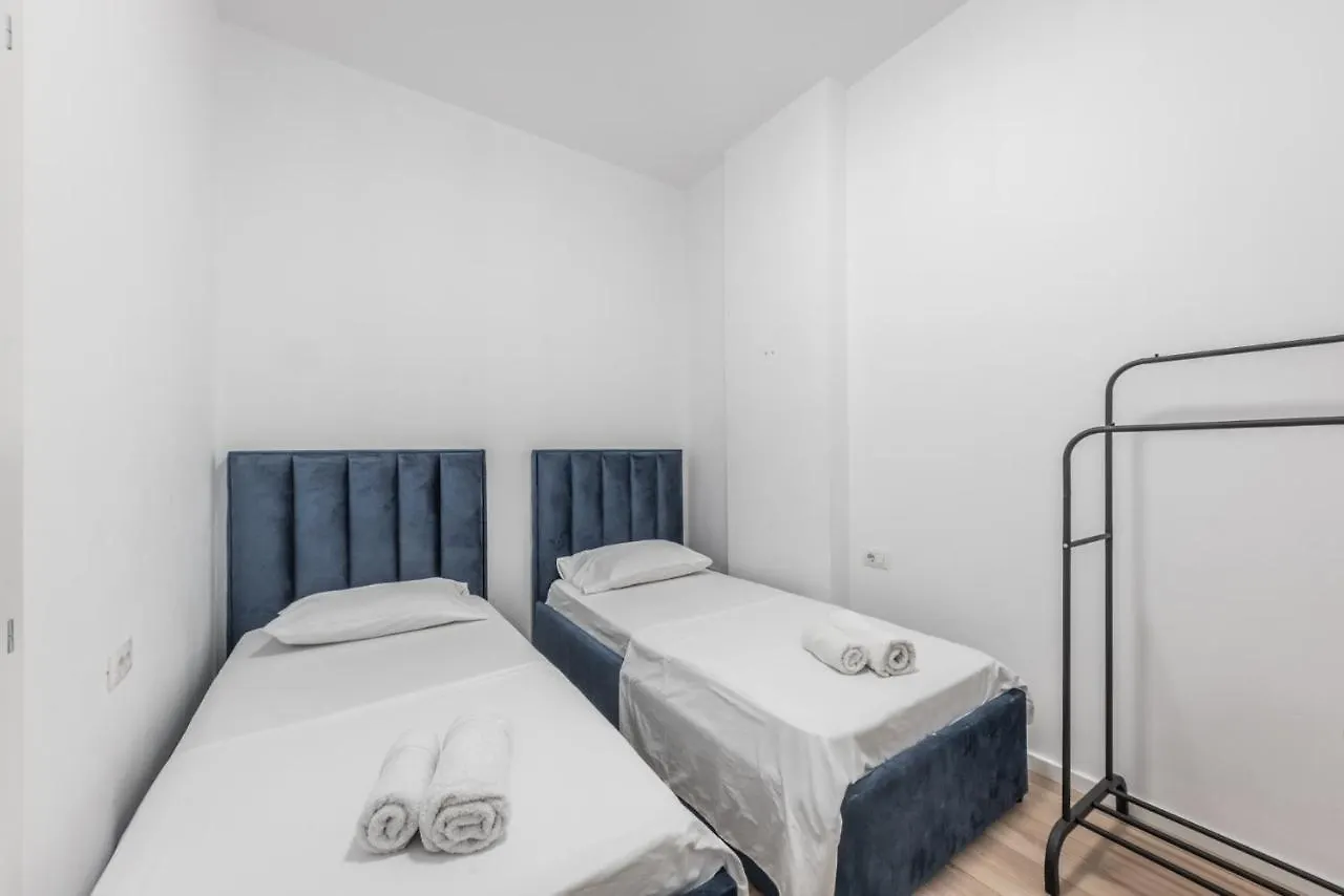 Blue Sensation Brand New Apartment In The City Main Square 100 Mbs Durrës